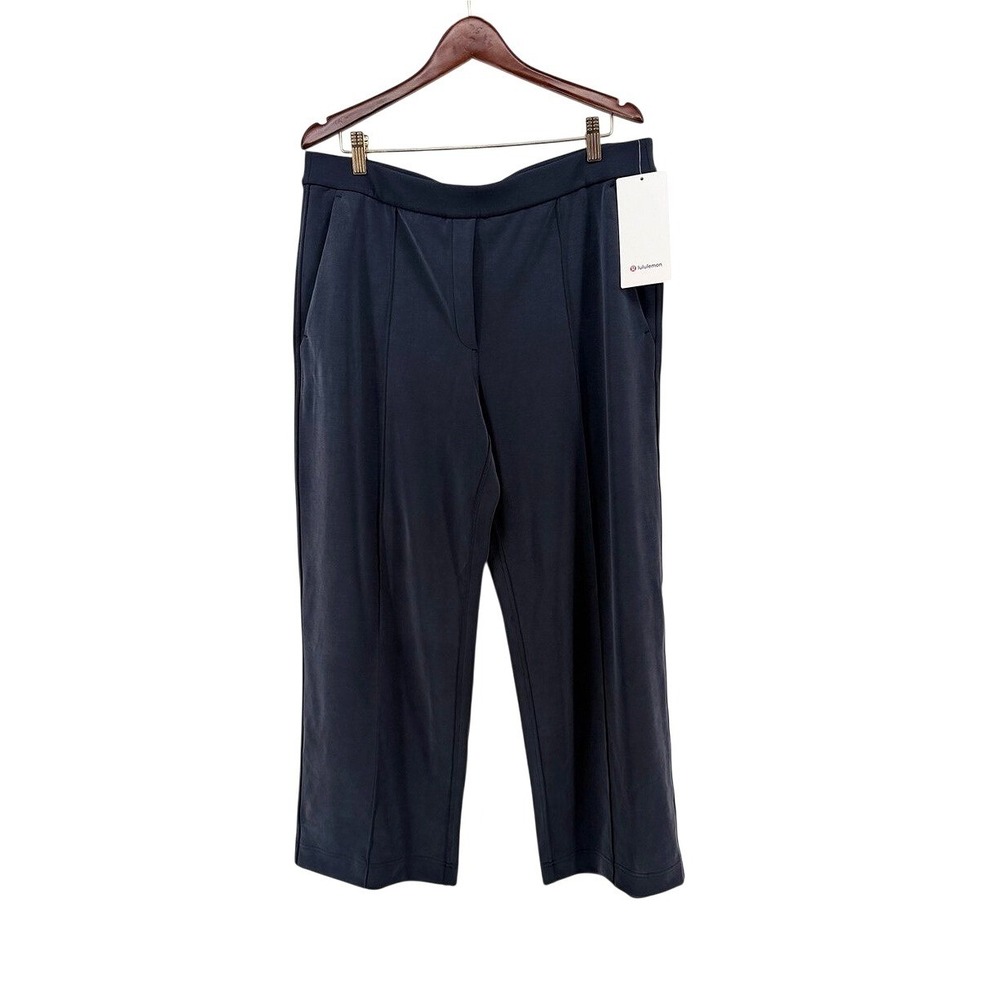 Lululemon Softstreme Pintuck Mid-Rise Pant Short Black XL Loungewear